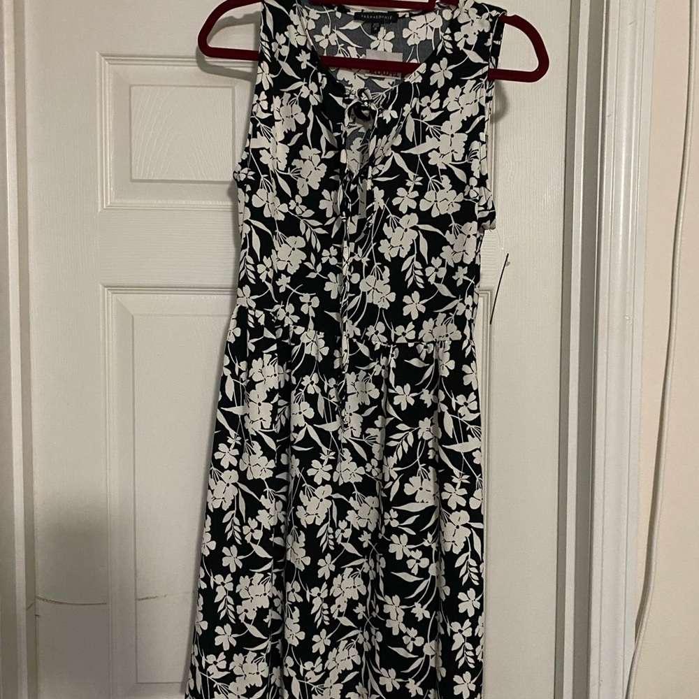 Black and White Floral Midi Dress - Sleeveless A-Line